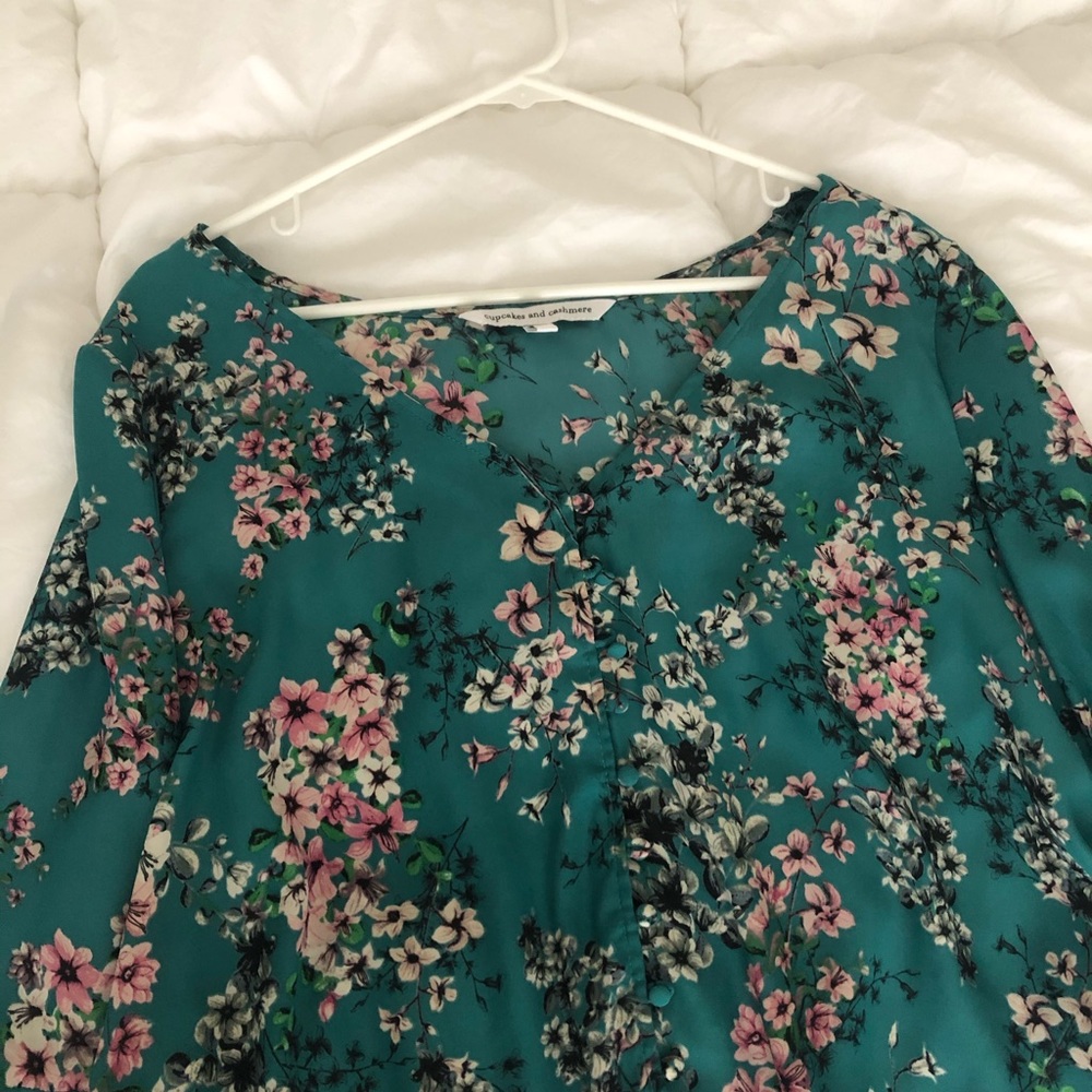 Cupcakes and Cashmere Teal Flower Blouse